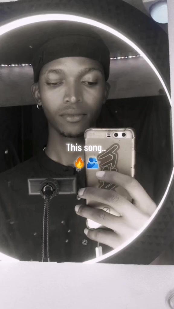 @Skhalo nyana wakhona 🤟🤟