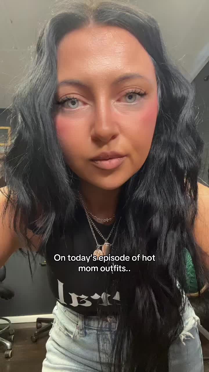 @Amanda &bull; Edgy Inspo