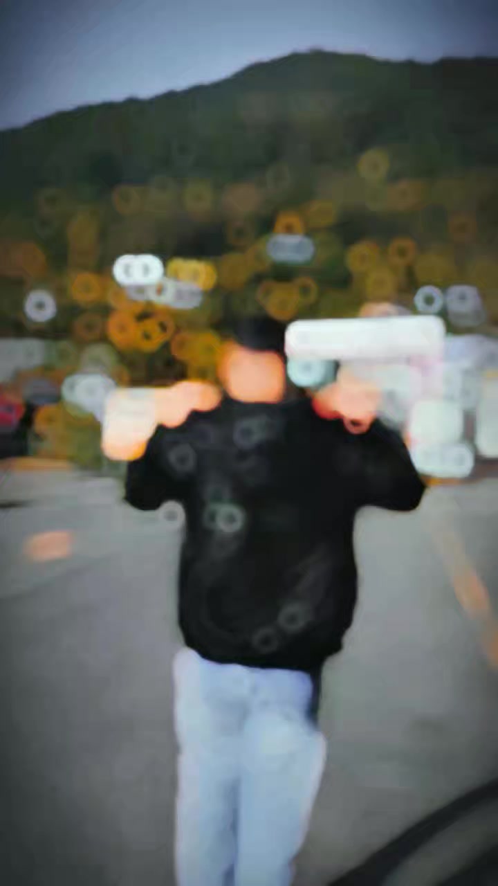 @𝗗  𝗘  𝗠  𝗢  𝗡 🪽