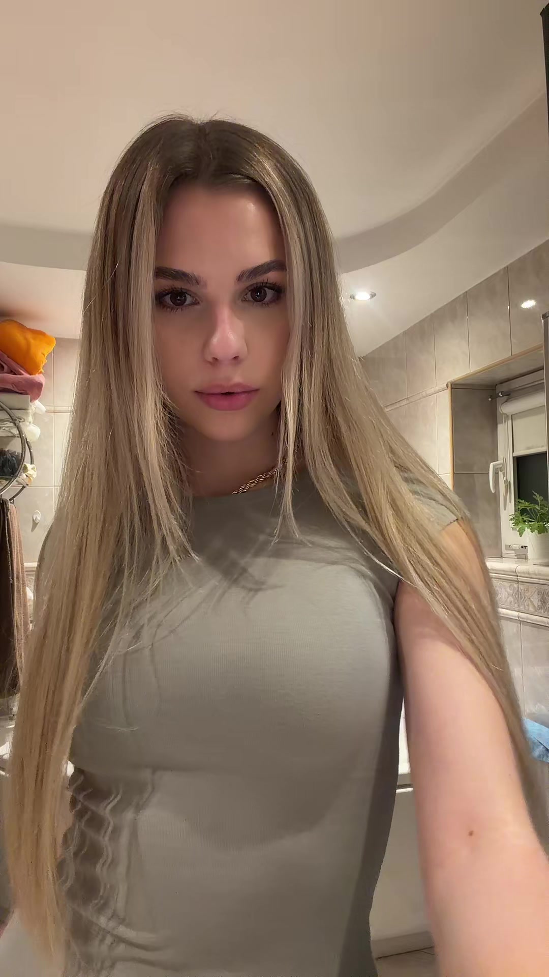 @𝐀𝐥𝐢𝐜𝐞 ❦