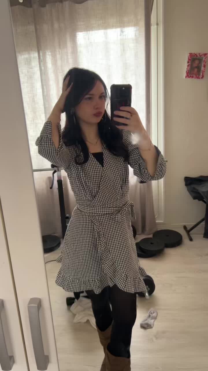 @👀