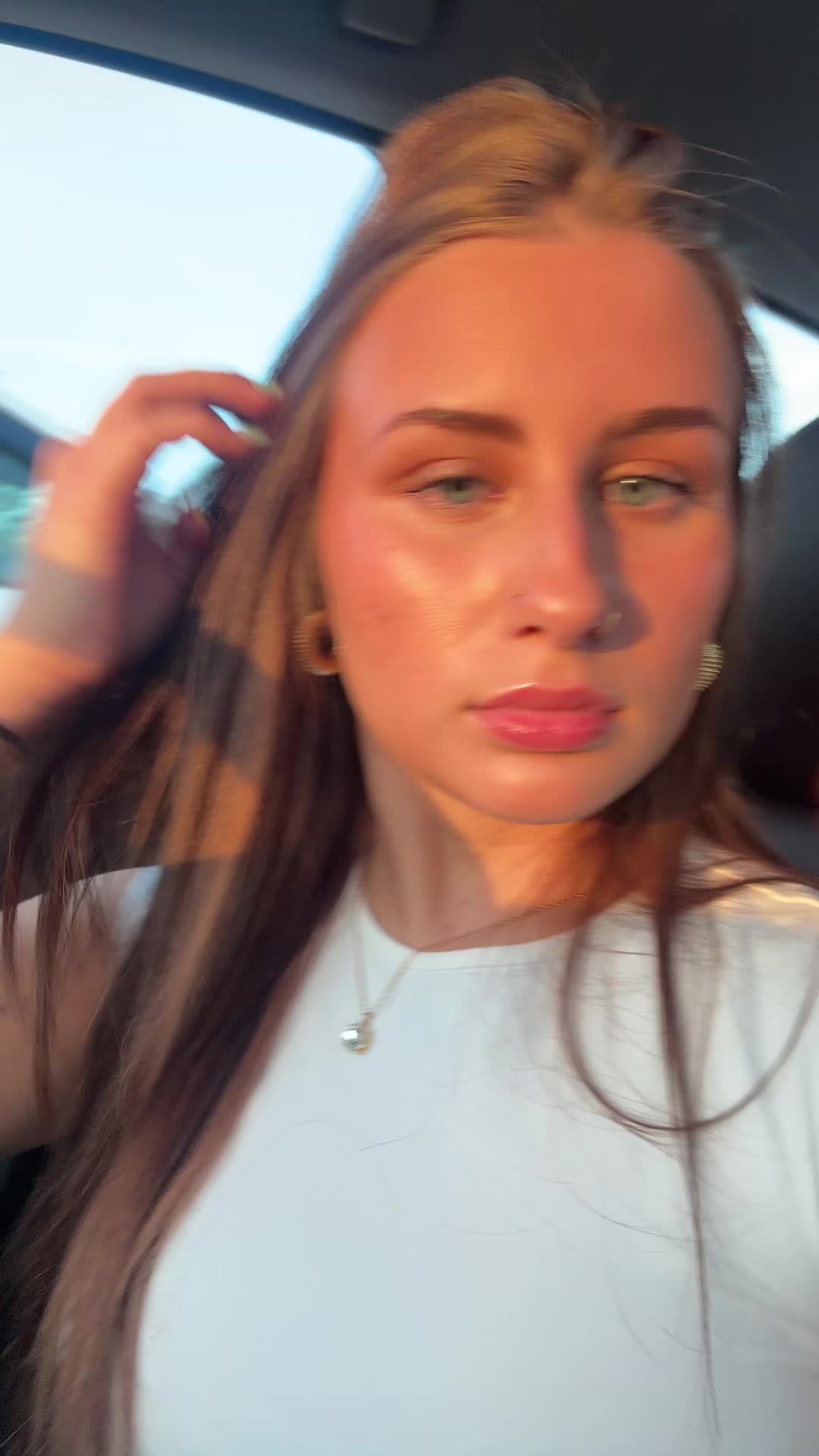 @Ella