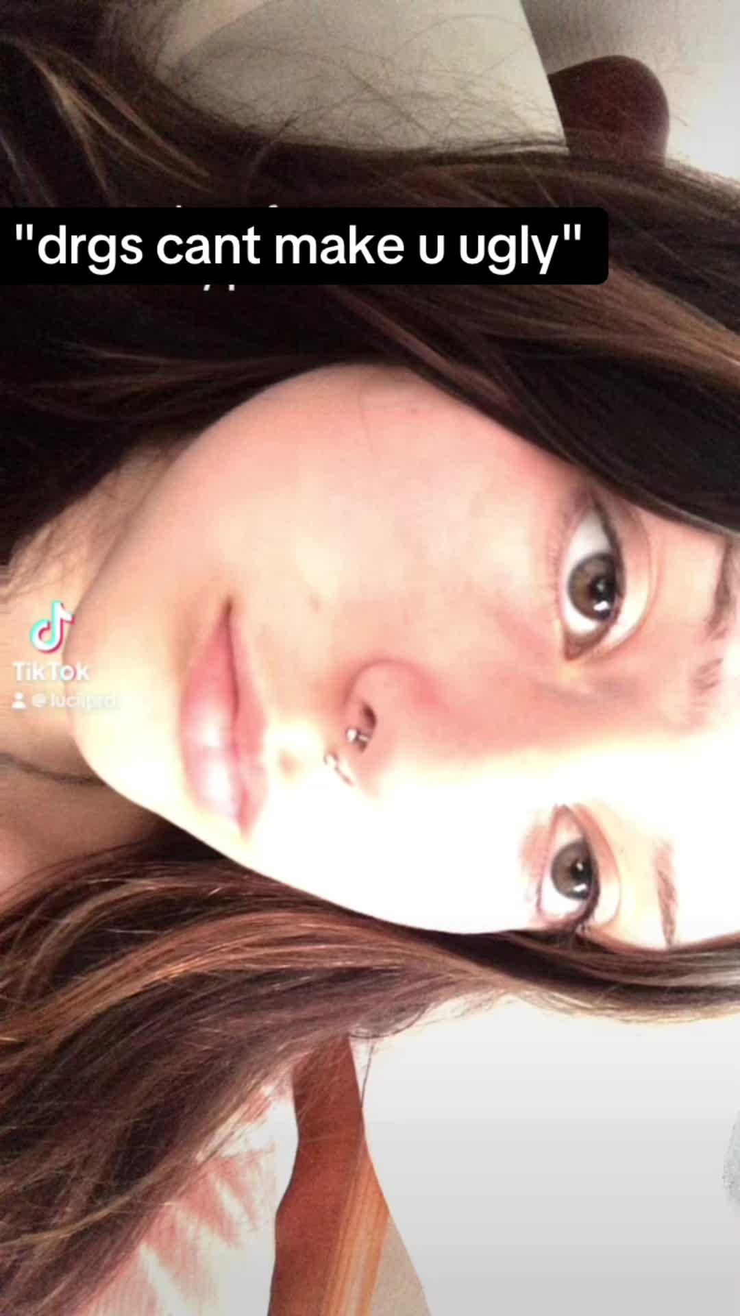 @ahojlidijsemretard
