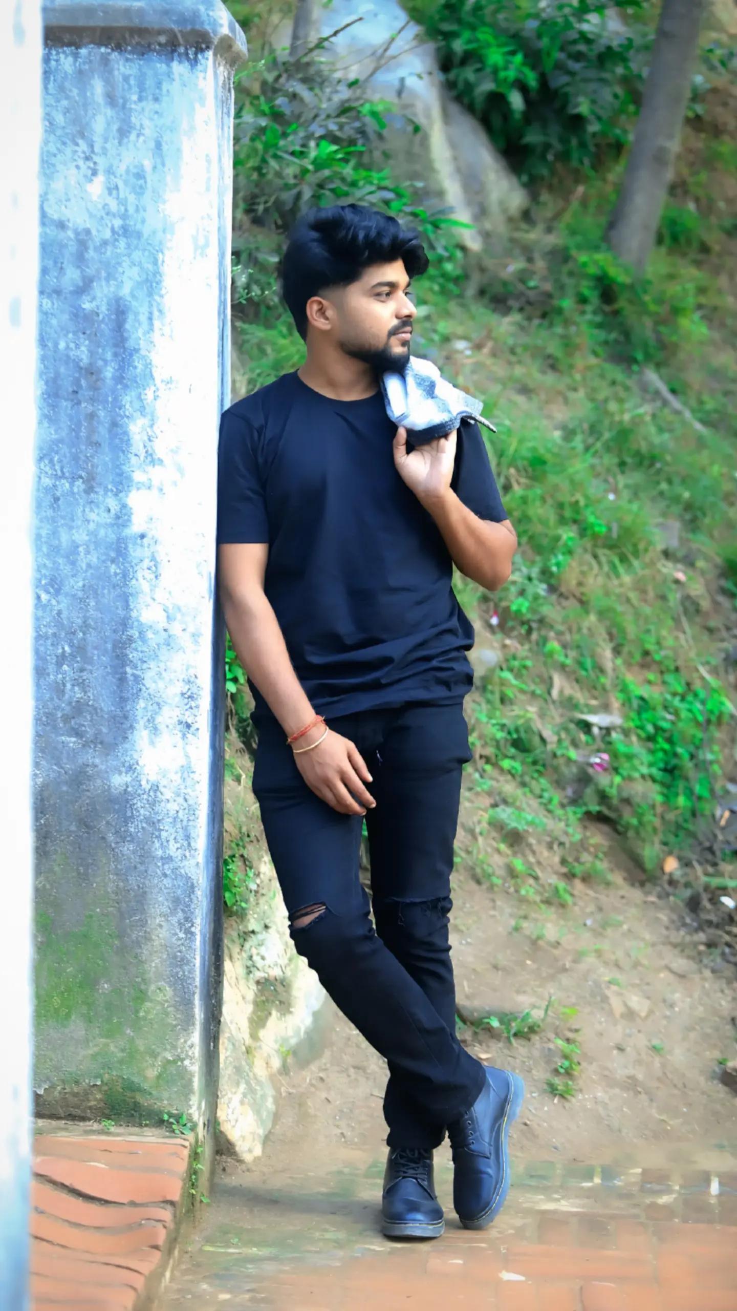 @Bhojpuriya_King (&bull;^&bull;)