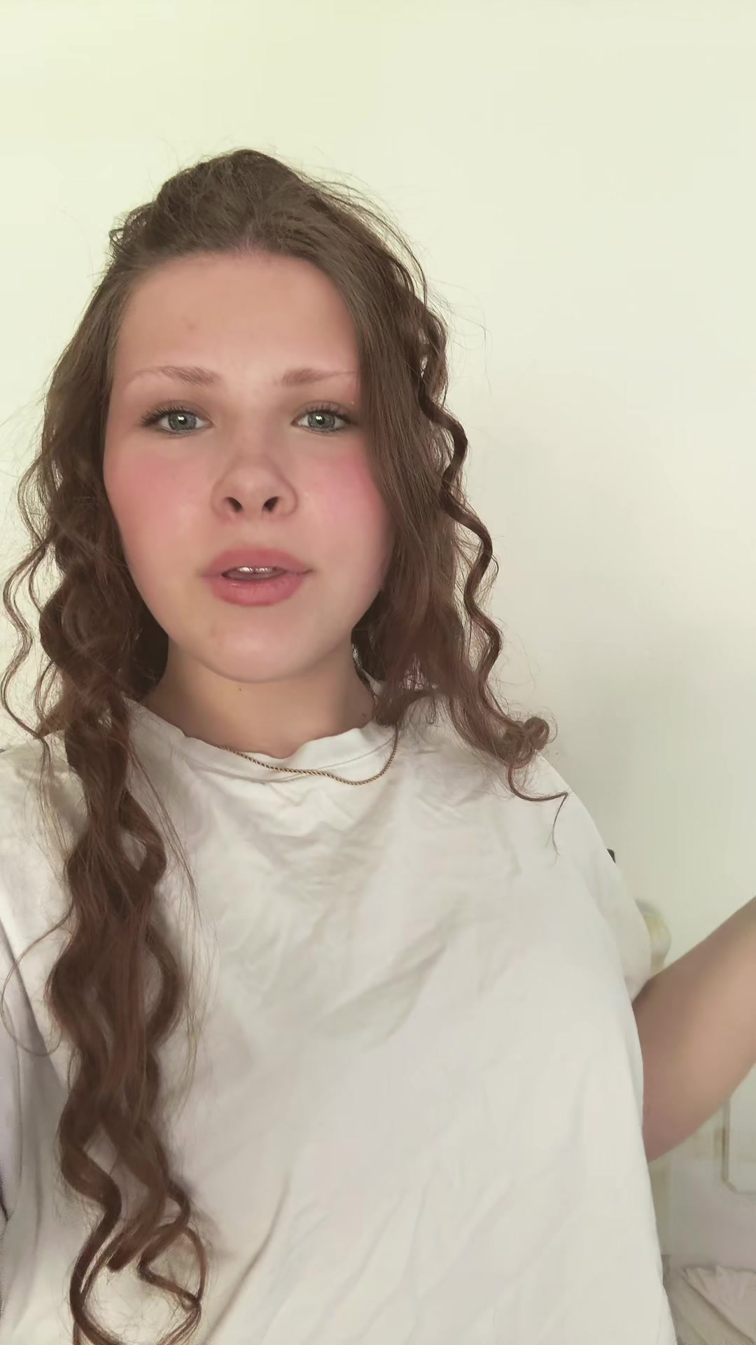 @𝓐𝓶𝓮𝓵𝓲𝓪
