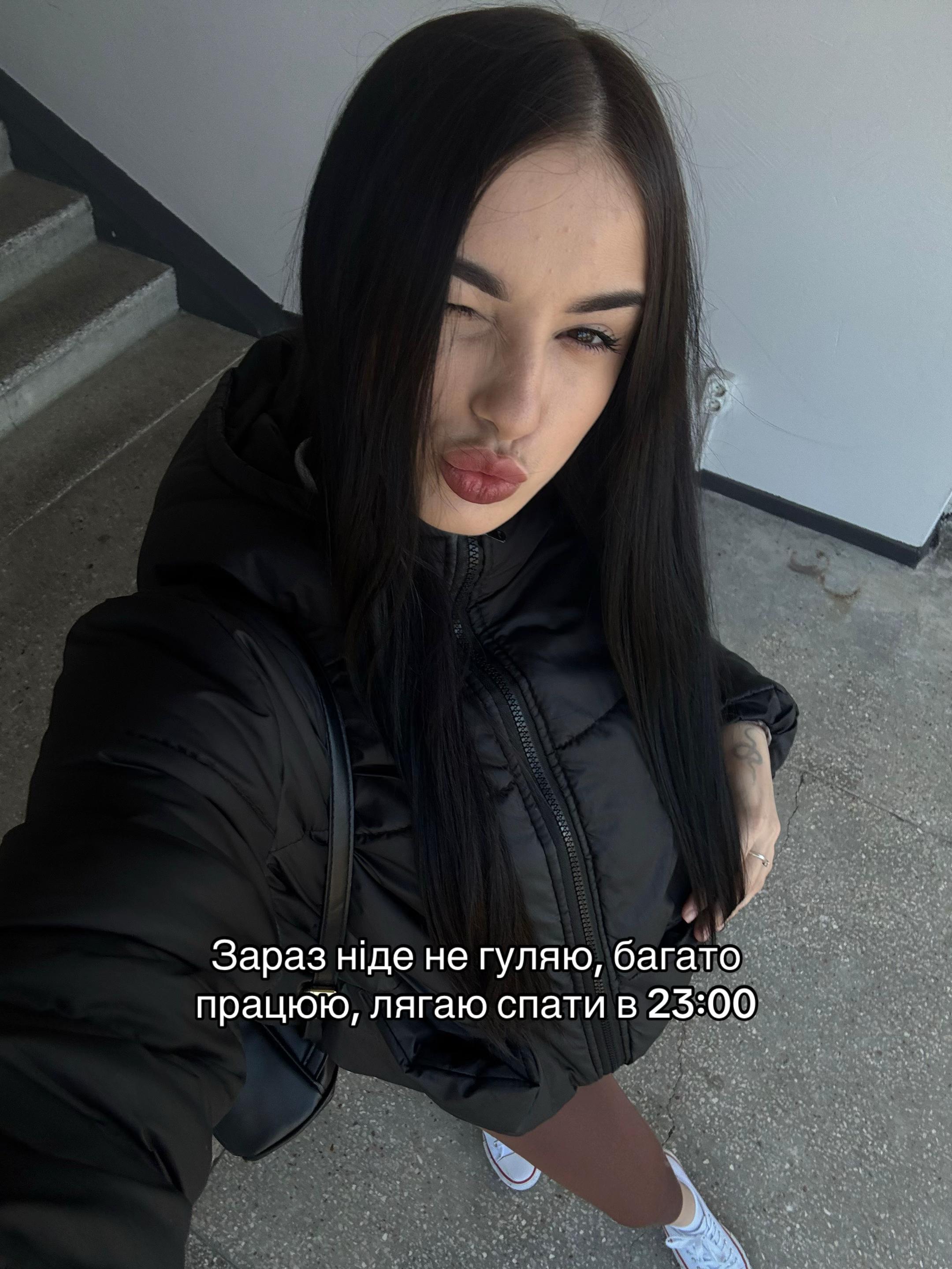 @mikis_