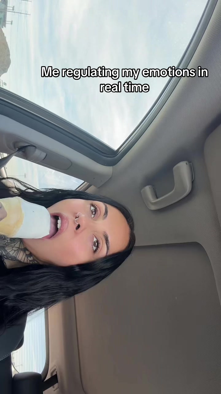 @villaincyn