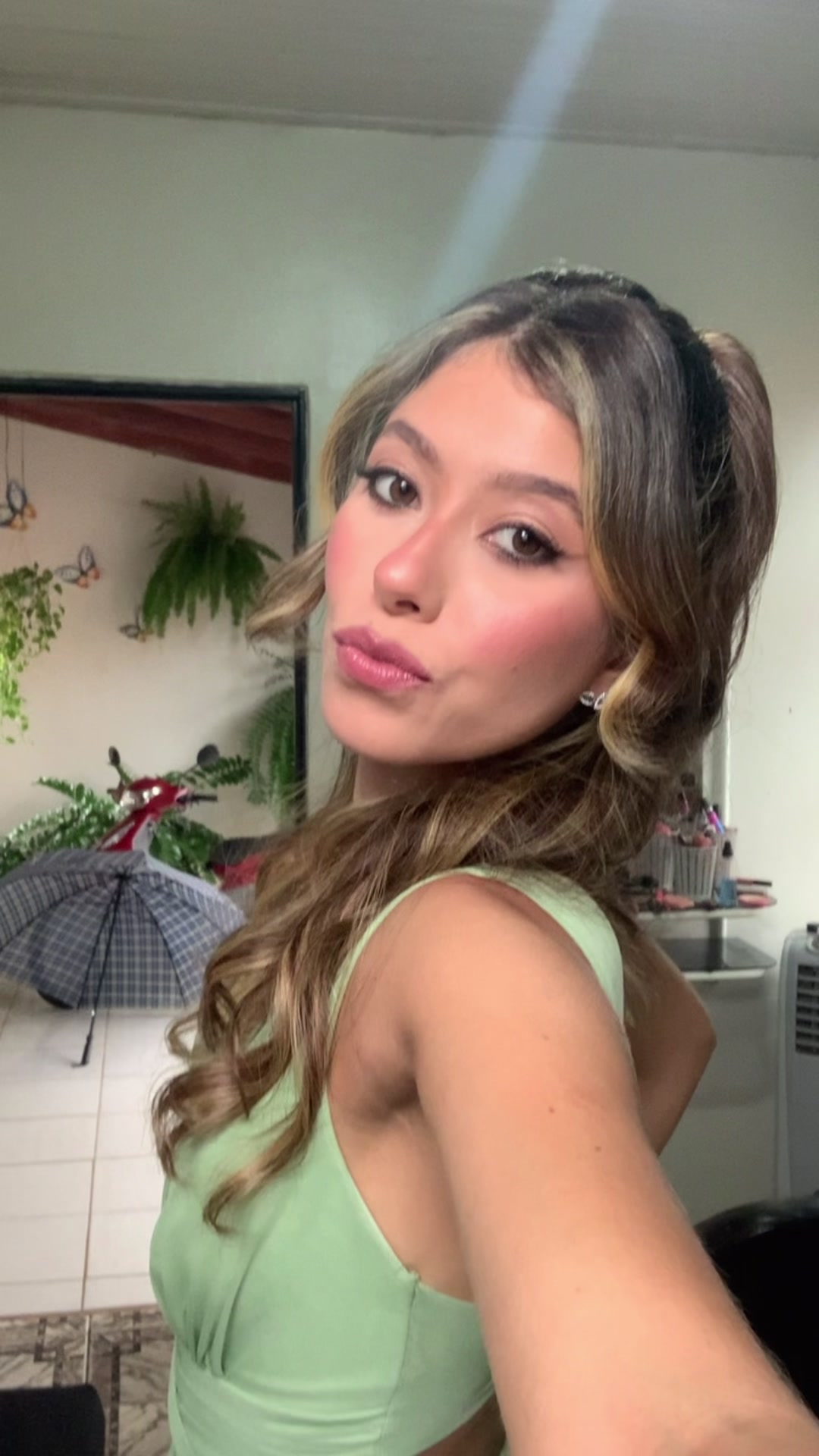 @Gabriela