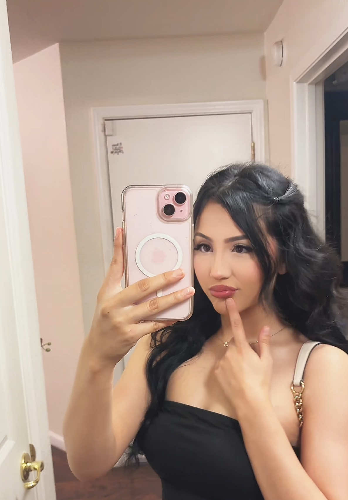 @elena