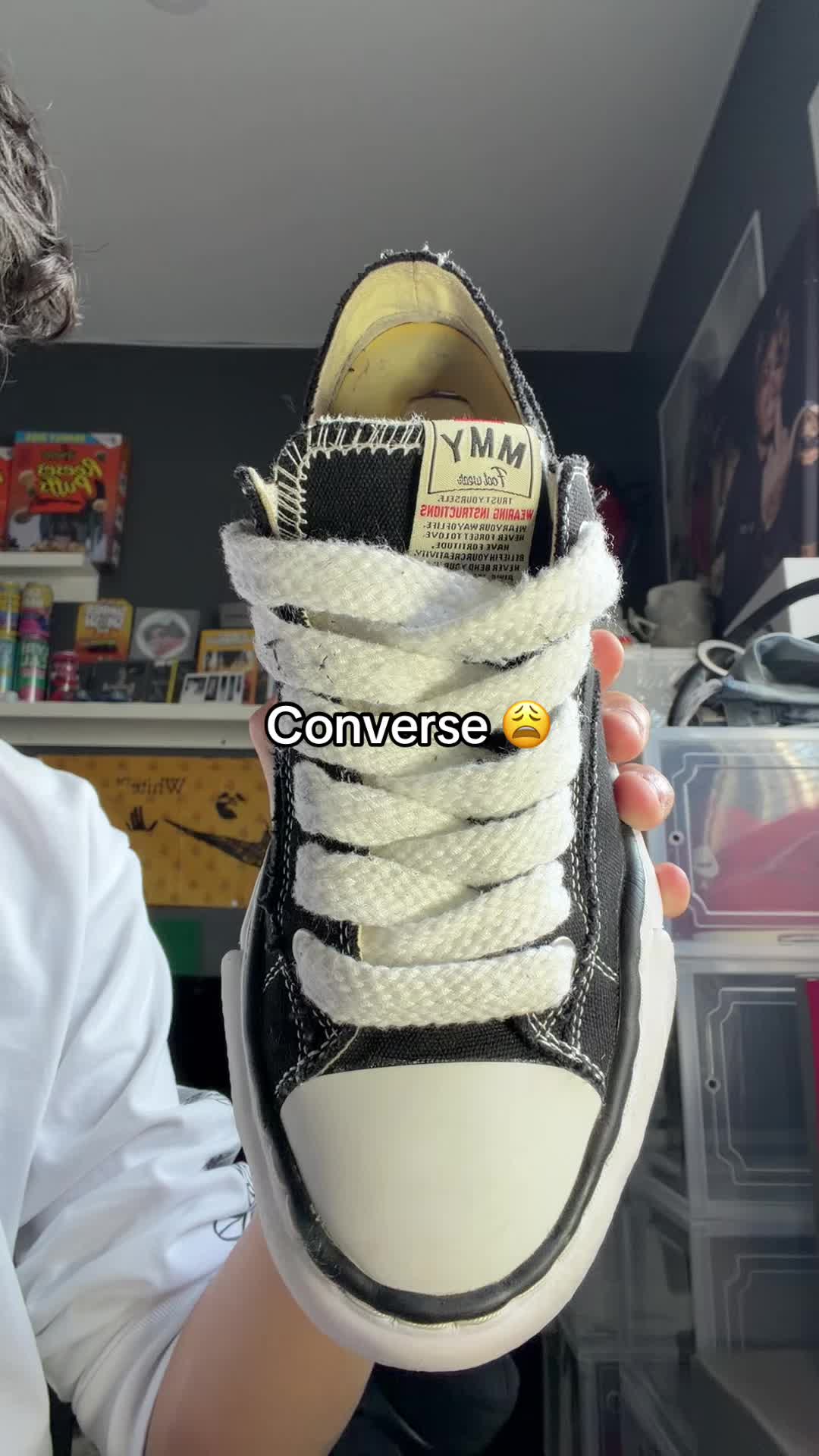 @luvvkicks