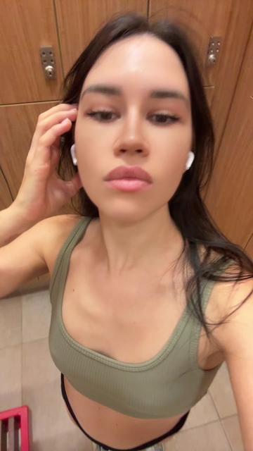 @themissviktoriia