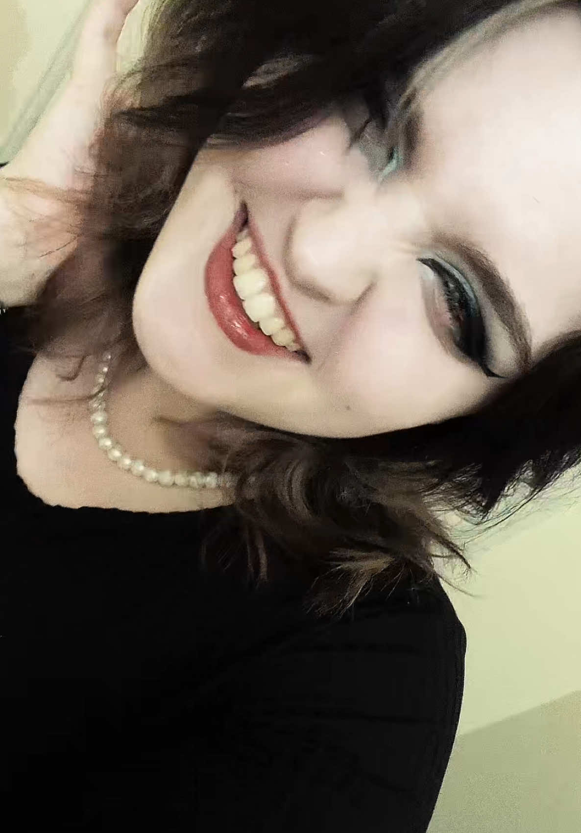 @Makeup_Show_Horror_Tell