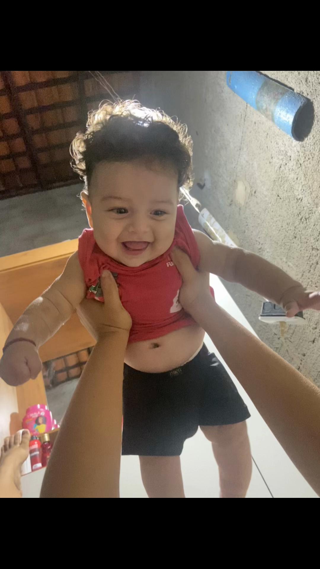 @Larissaxt_01