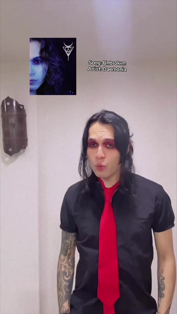 @Daemonia