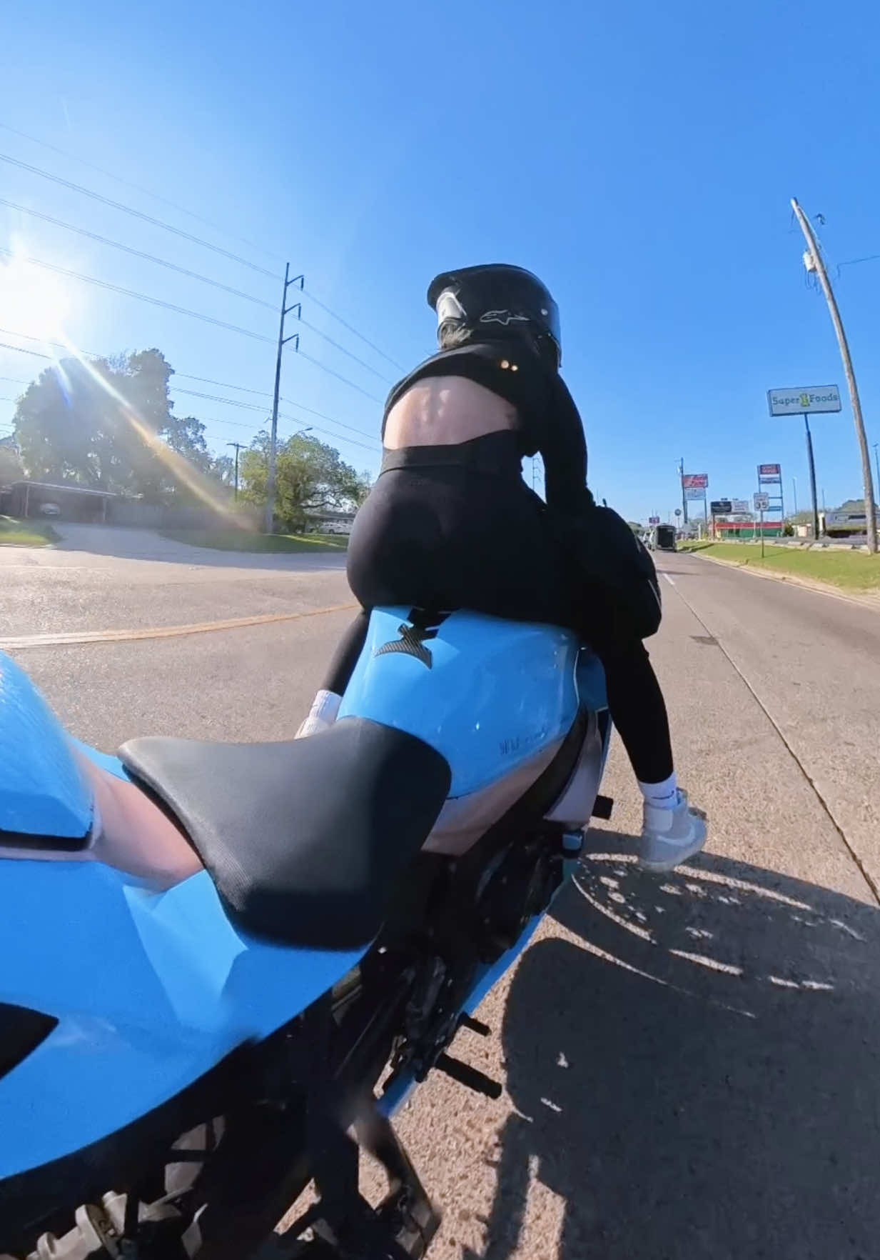 @T 🏍️ F F A N Y