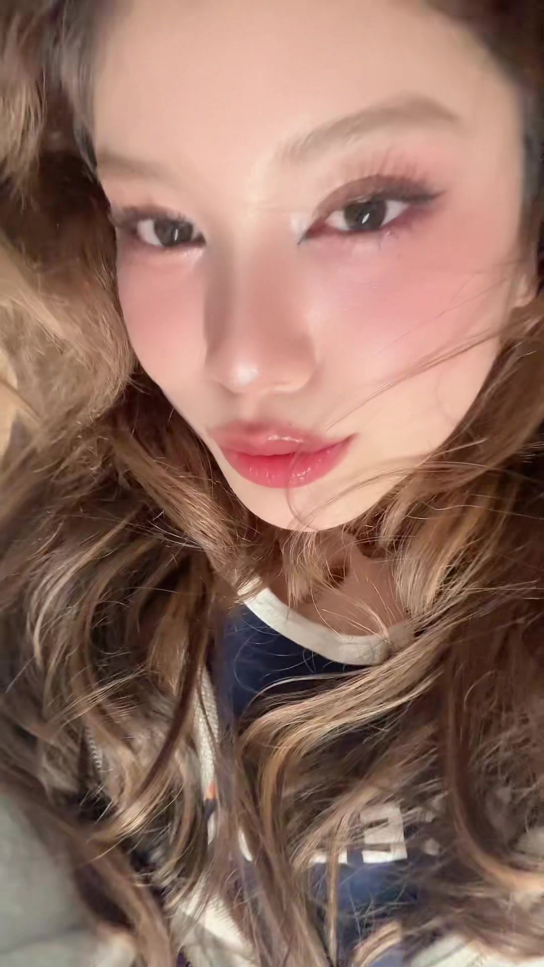 @jenn1vrs