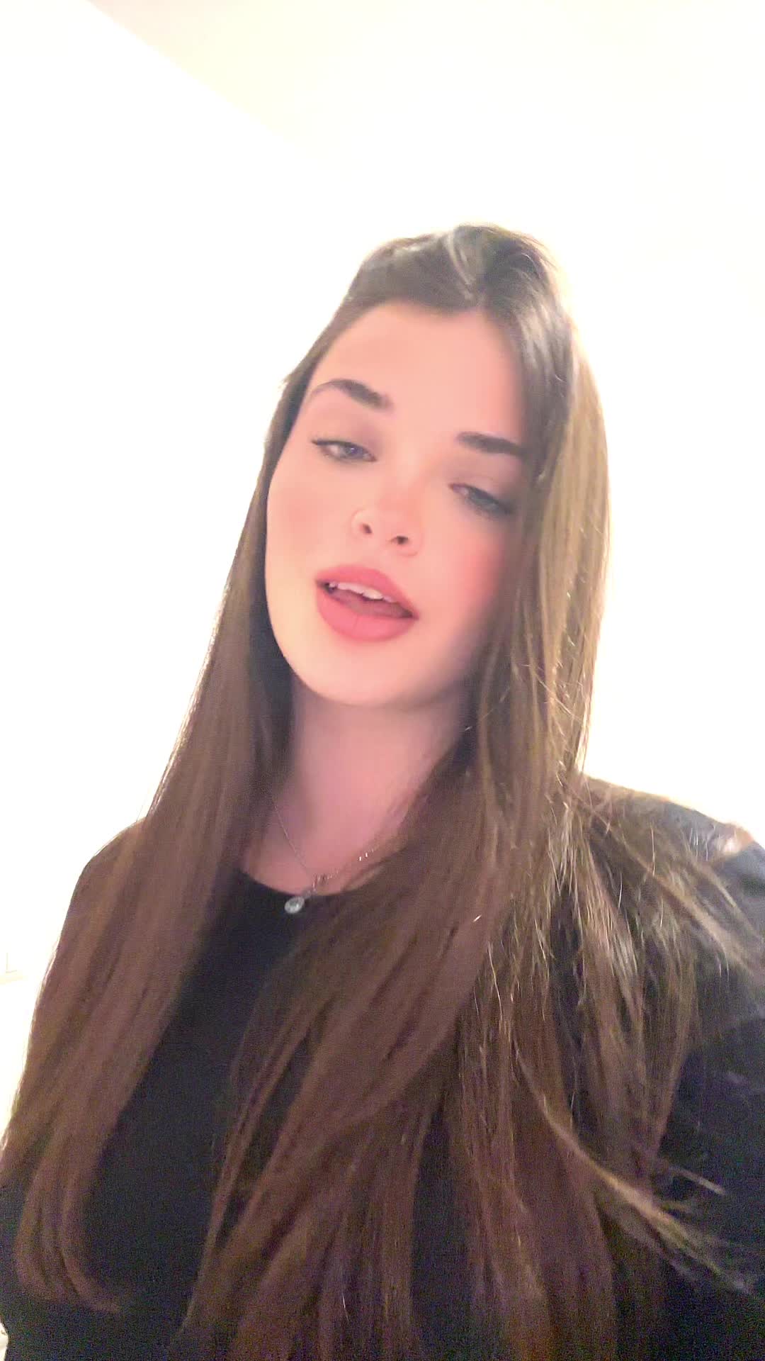 @Eli☀️🍉🦋🌷