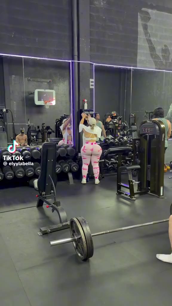 @Ely La Bella