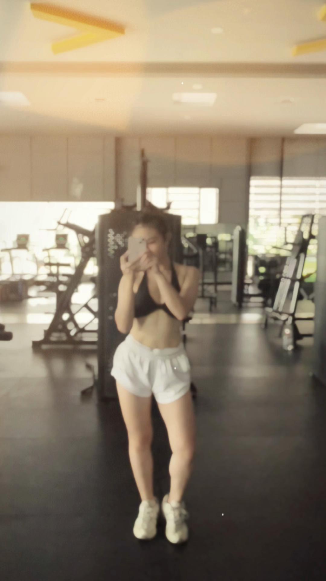 @Sáu giờ dậy🦦