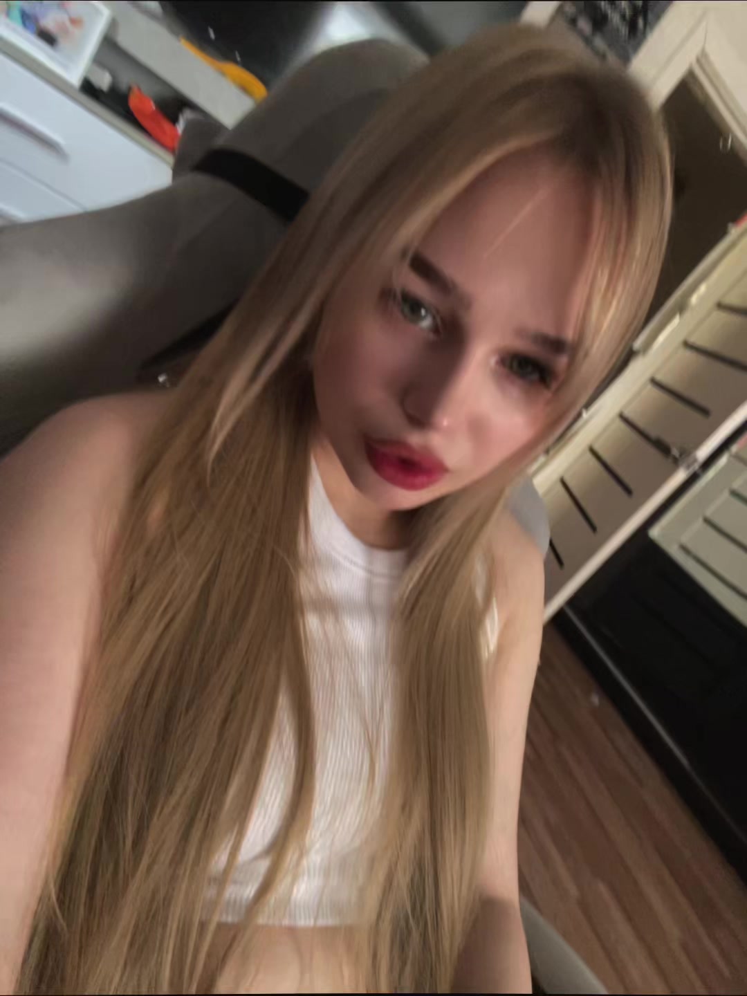@Ksenia Holodok