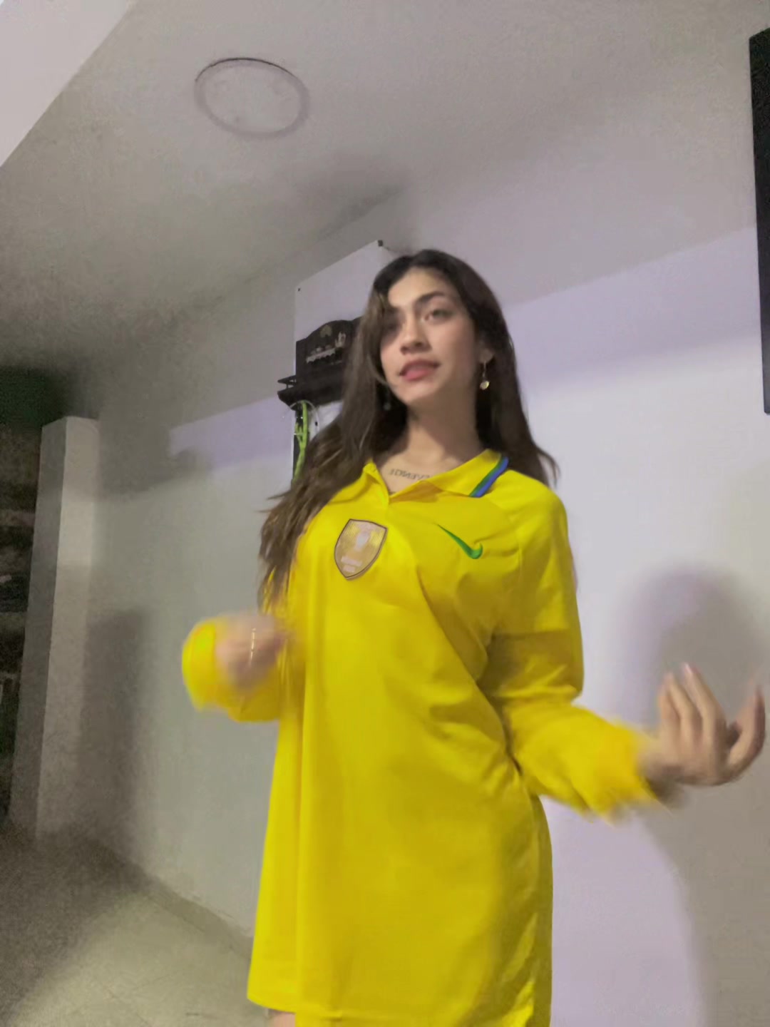 @️