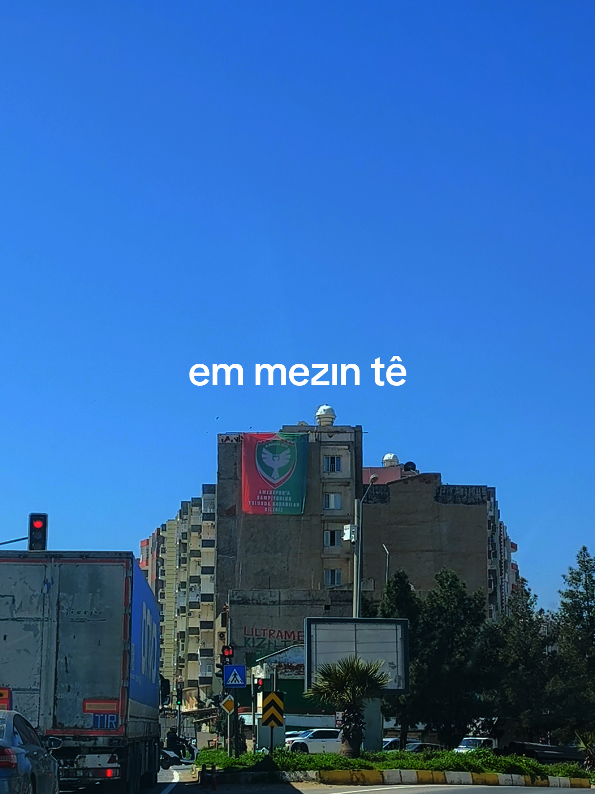 @😎