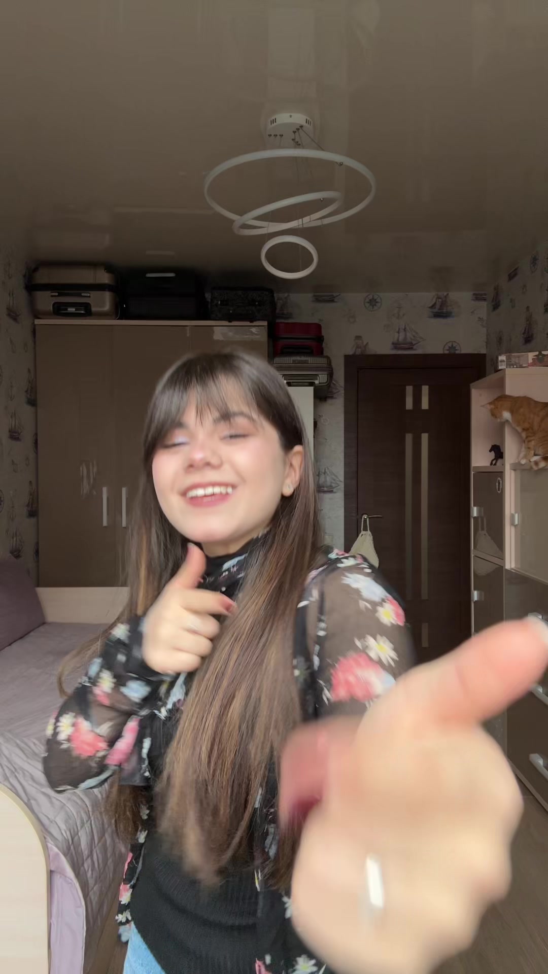 @Lucy_Lee