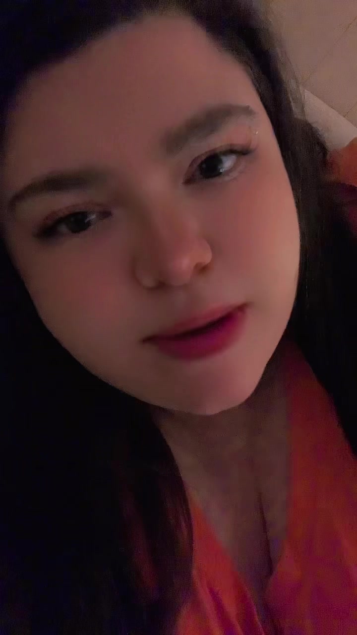 @FluffiBuniTushie