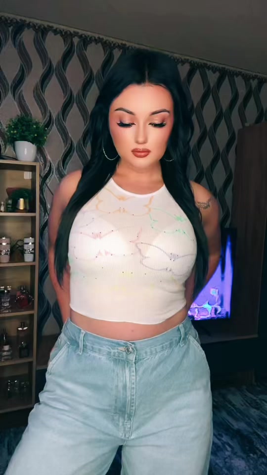 @🥥𝒵𝒽𝒶𝓃𝓃𝒶🥥