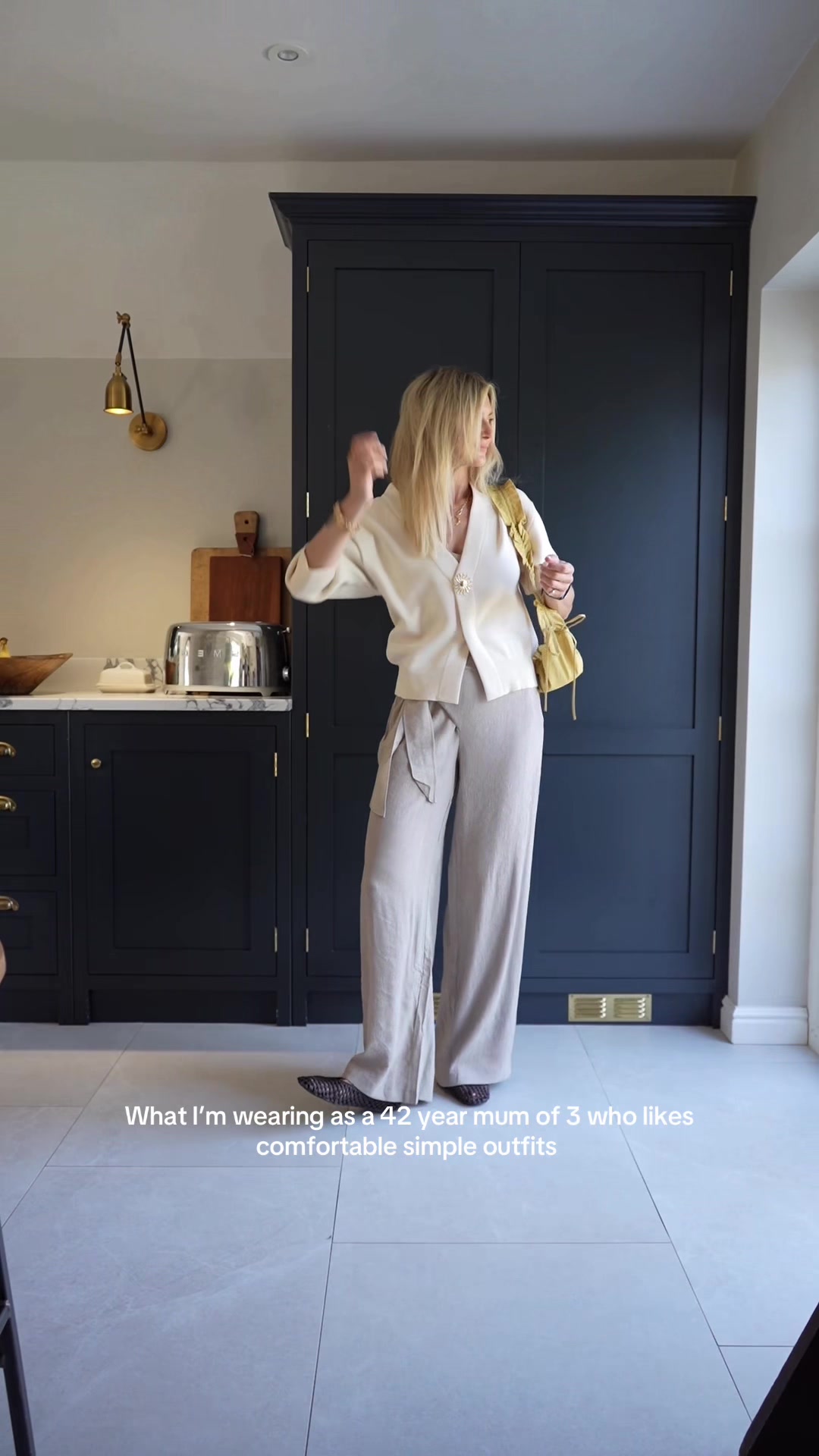 @Cara - Outfit Inspo Over 40