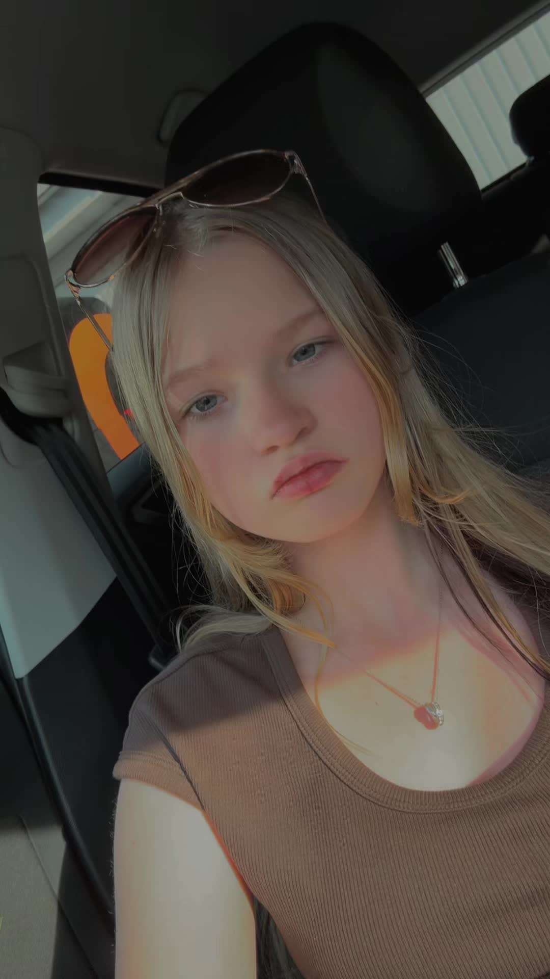 @Alisia