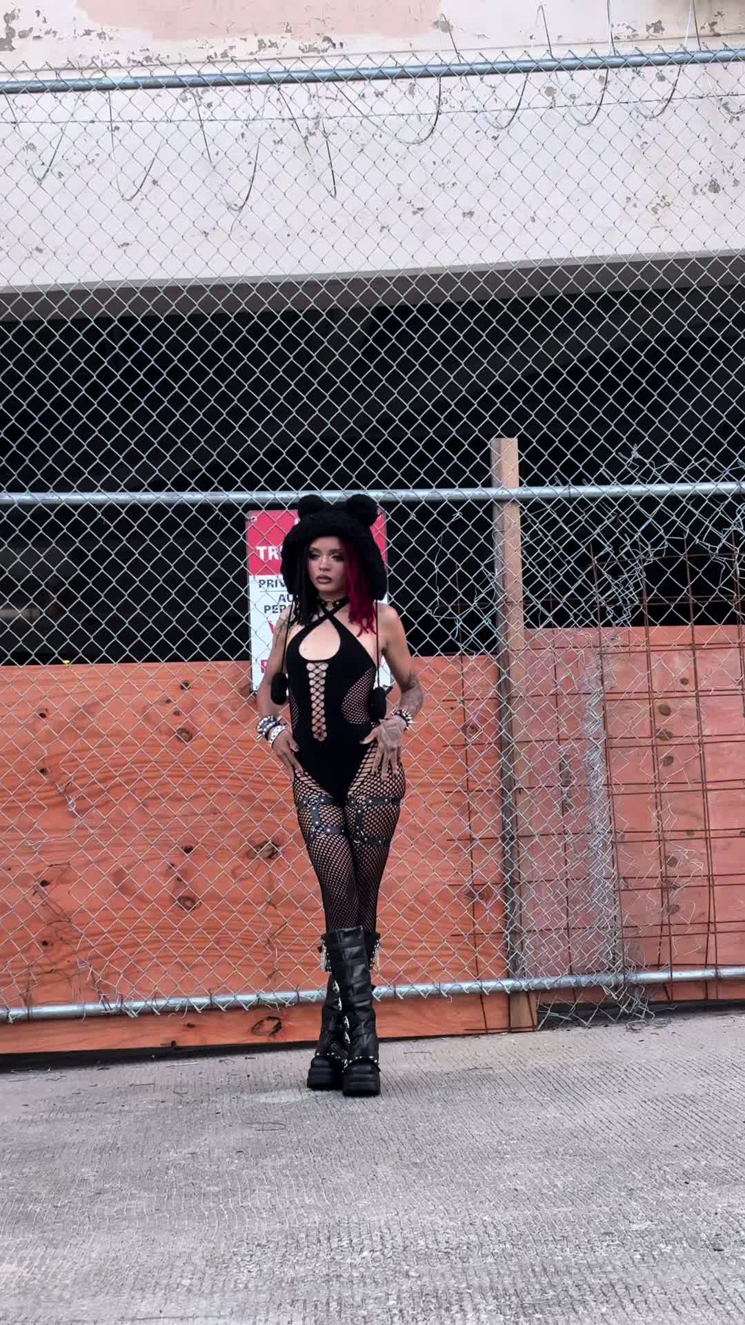 @Wensday The Vampire 🧛🏼&zwj;♀️