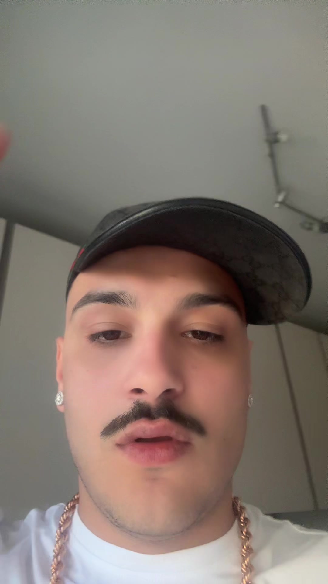 @PapaV