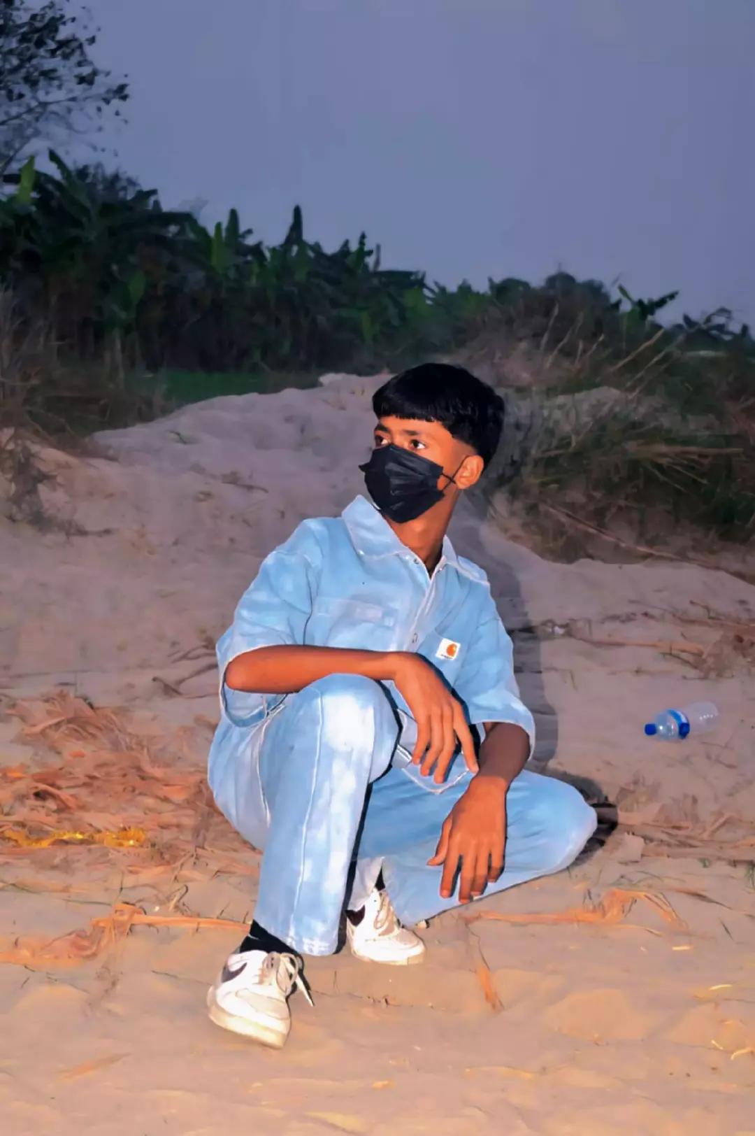 @👑KING🥹OF💔 SAD😔BOY🥺