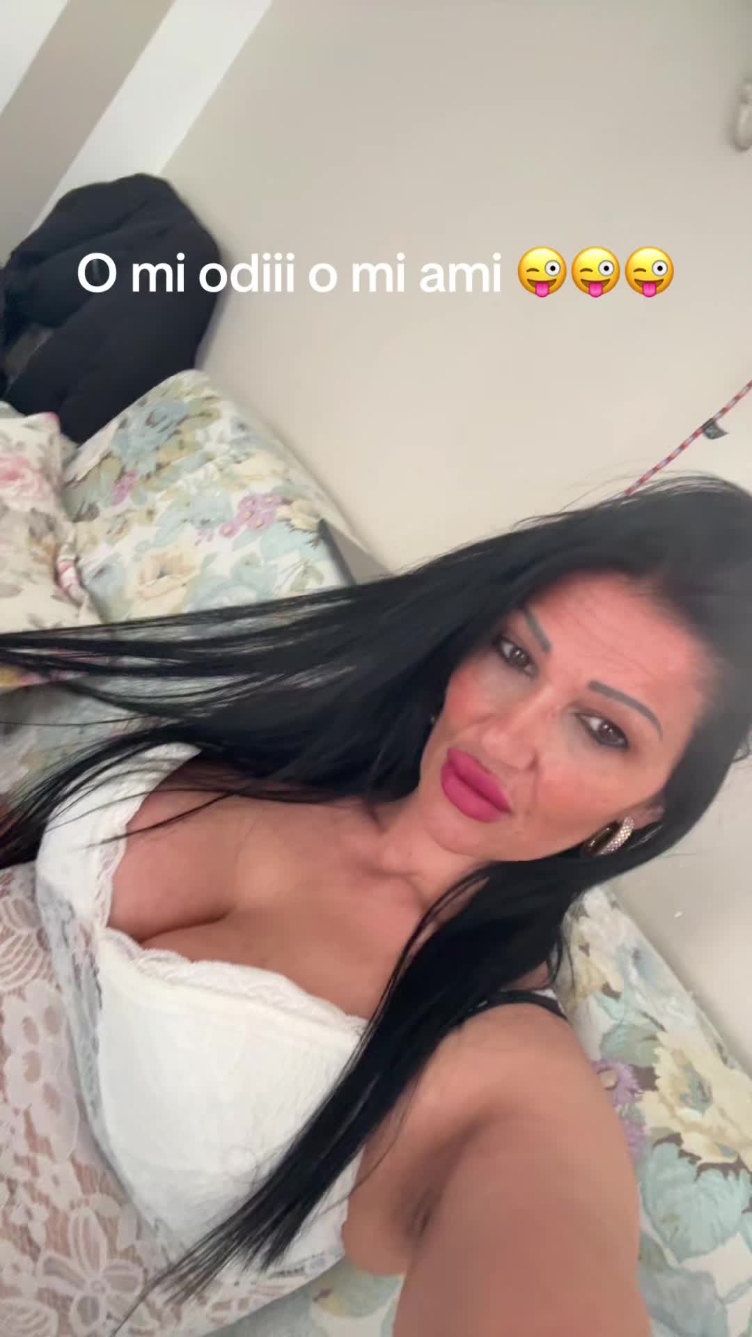 @Anna Macera985