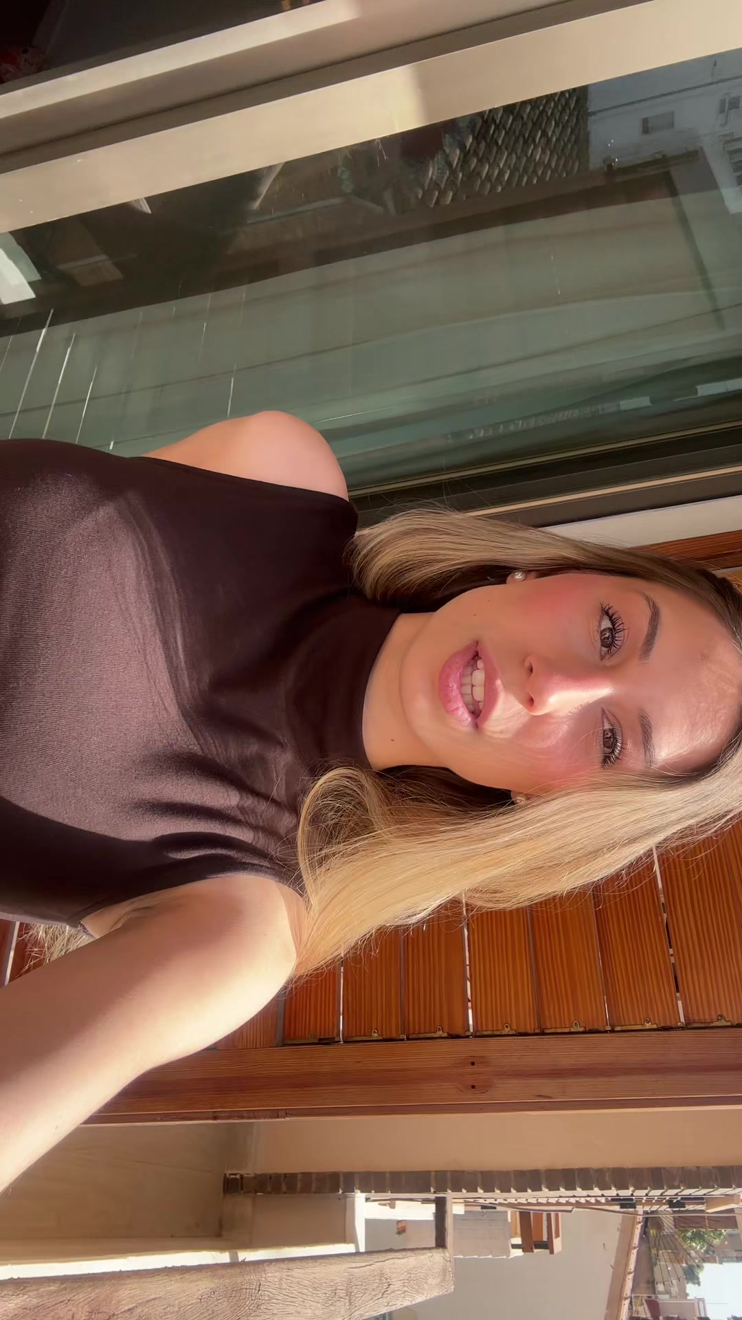@daniela