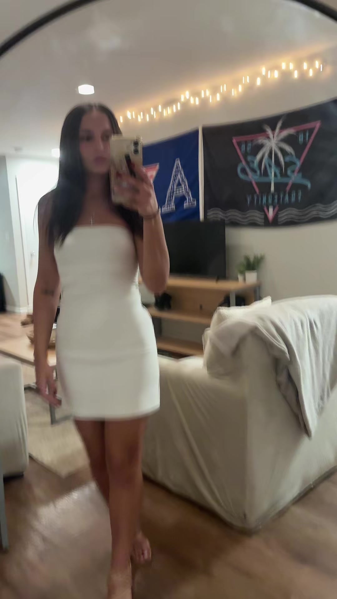 @bellaamarks