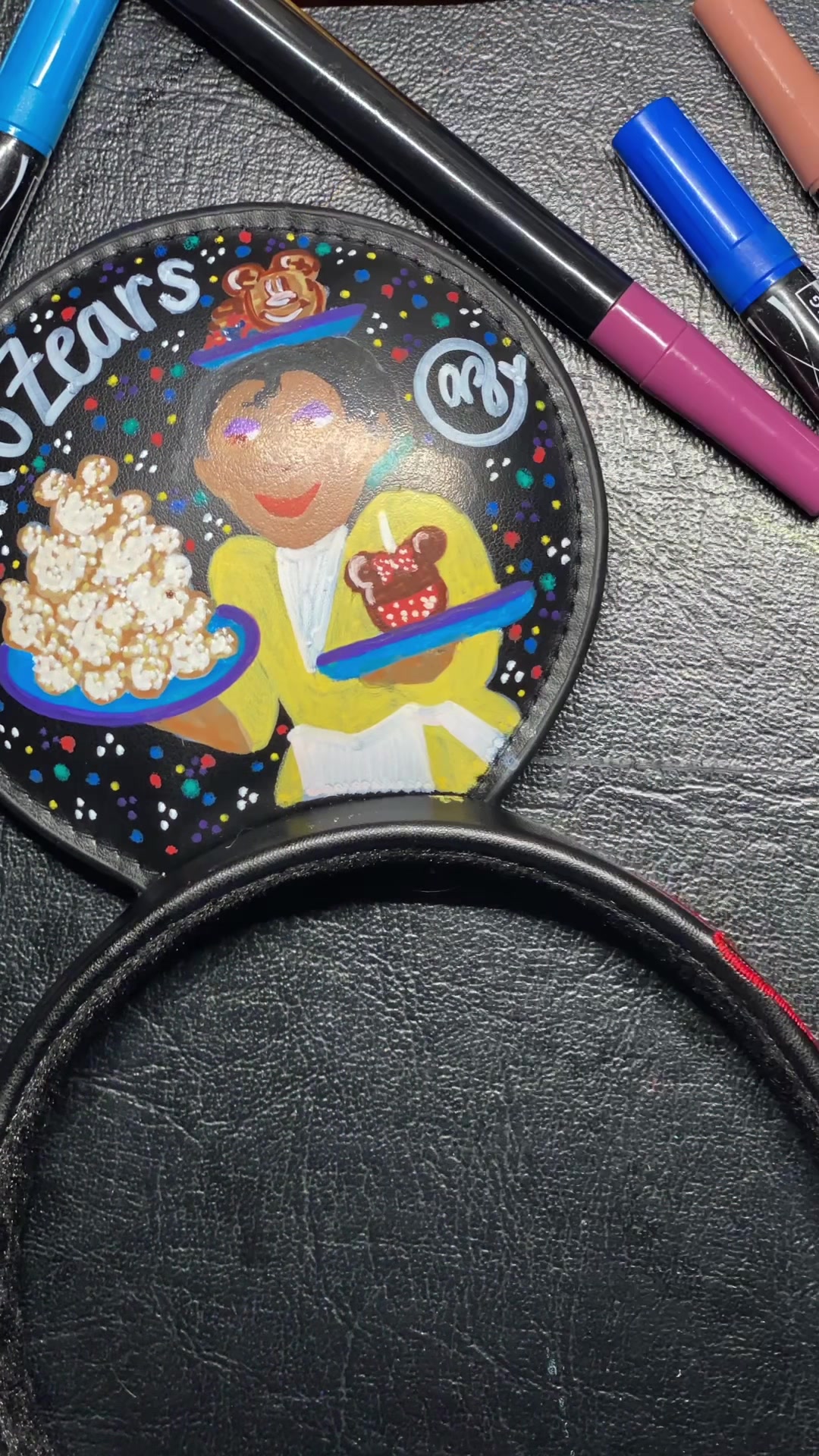 @Amy - AtoZears (Art Customs)