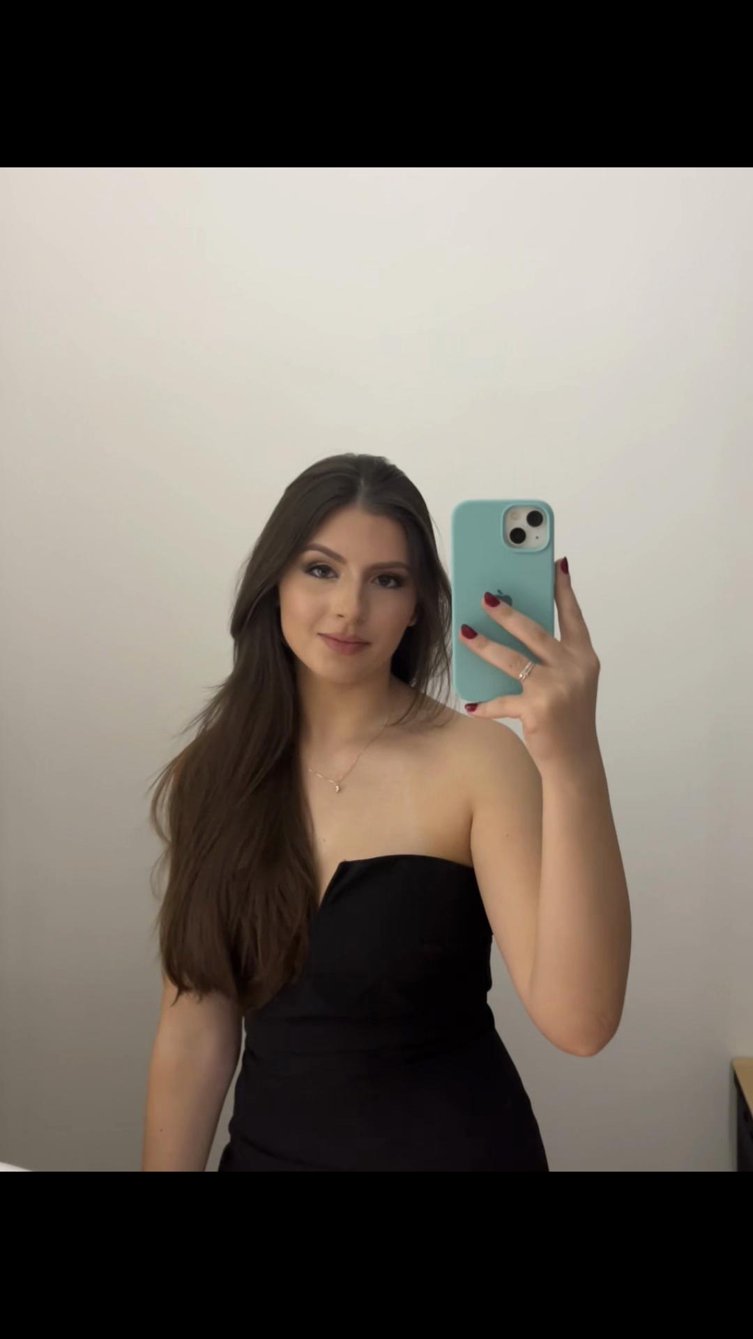@𝘼𝙣𝙖 𝘽𝙧𝙚𝙨𝙨𝙖𝙣