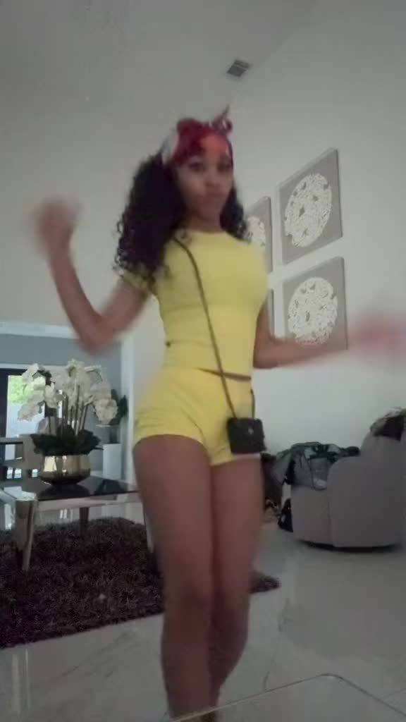 @someelighttskin