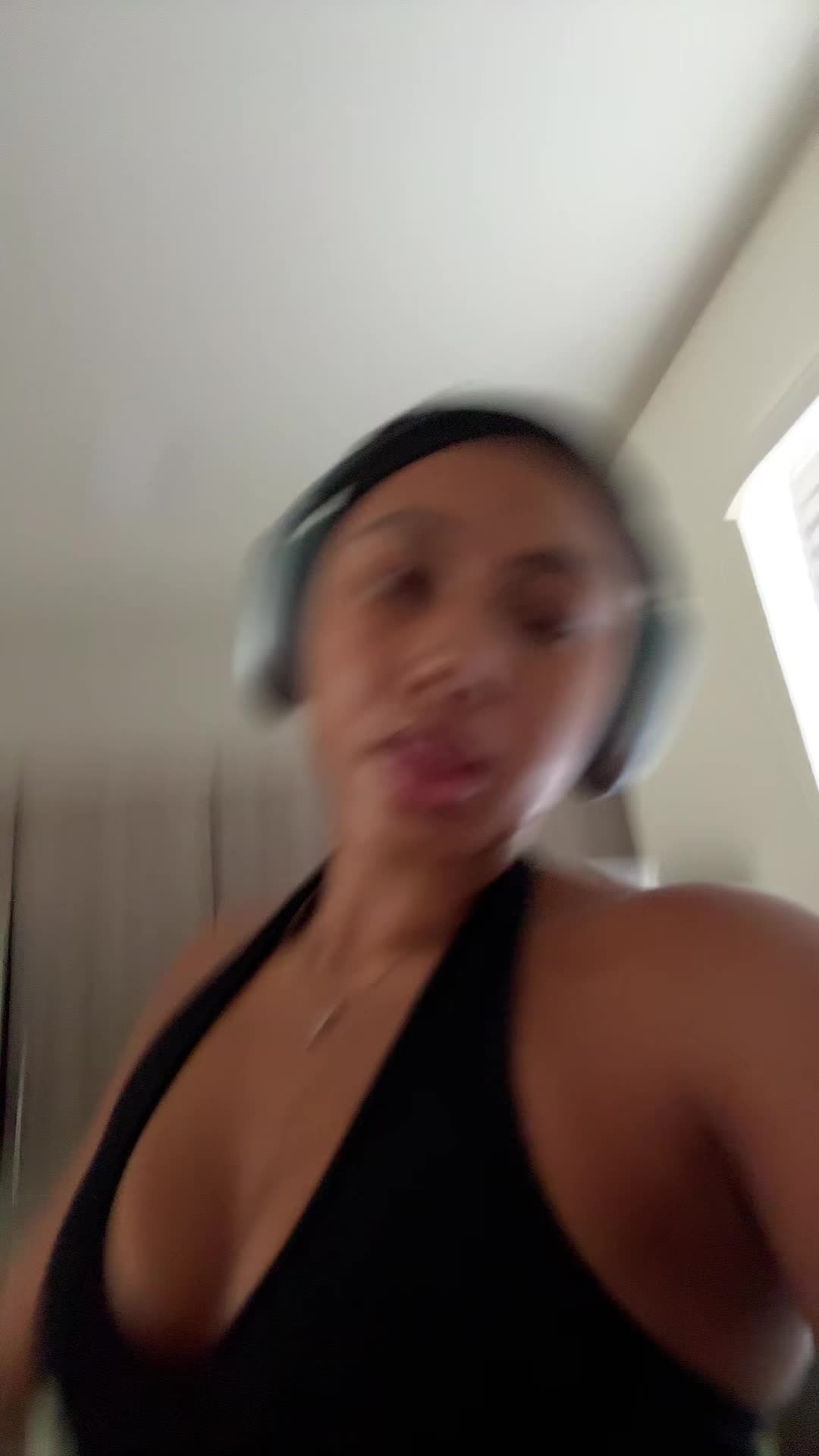 @🫶🏽