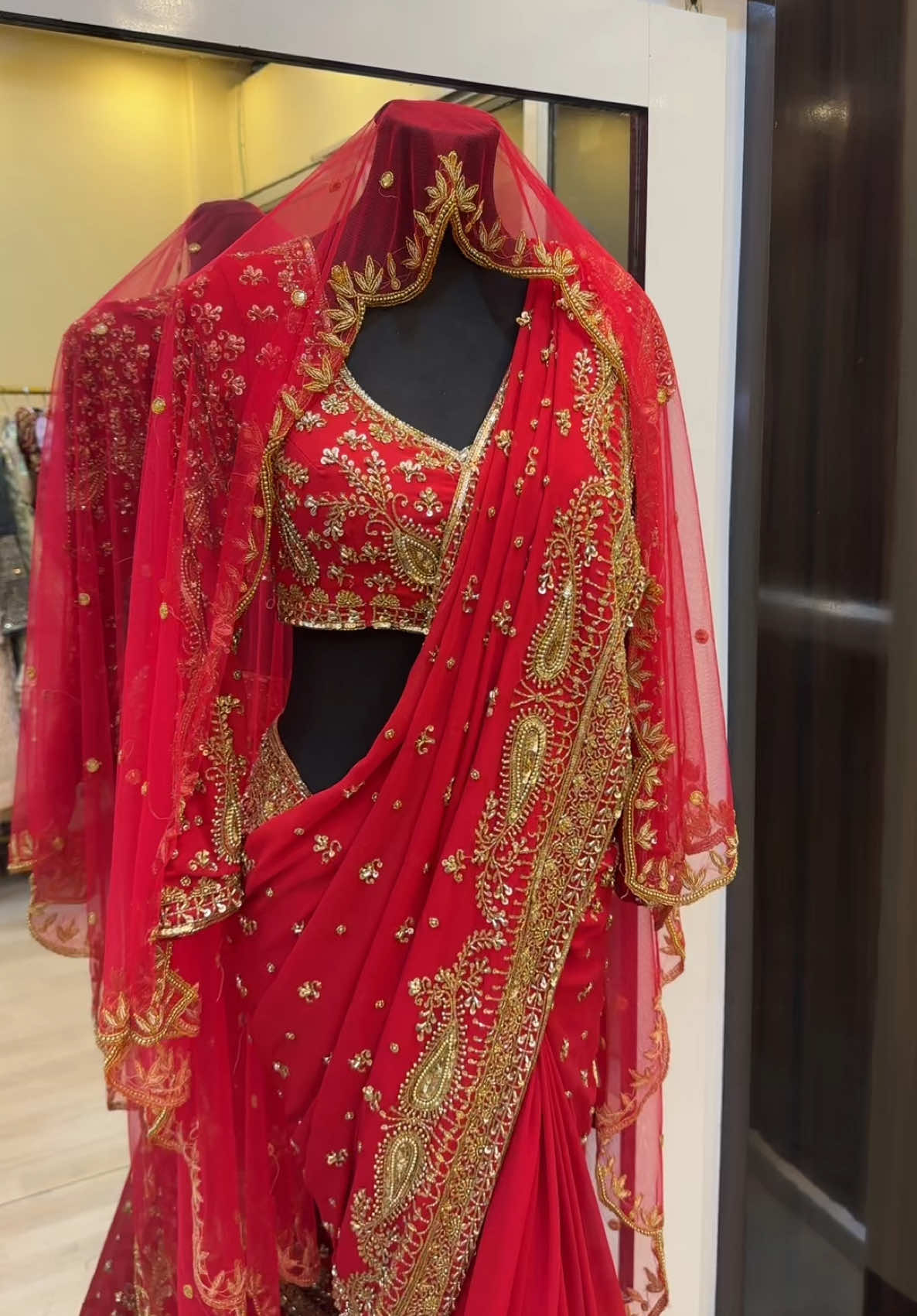 @R Square collection boutique