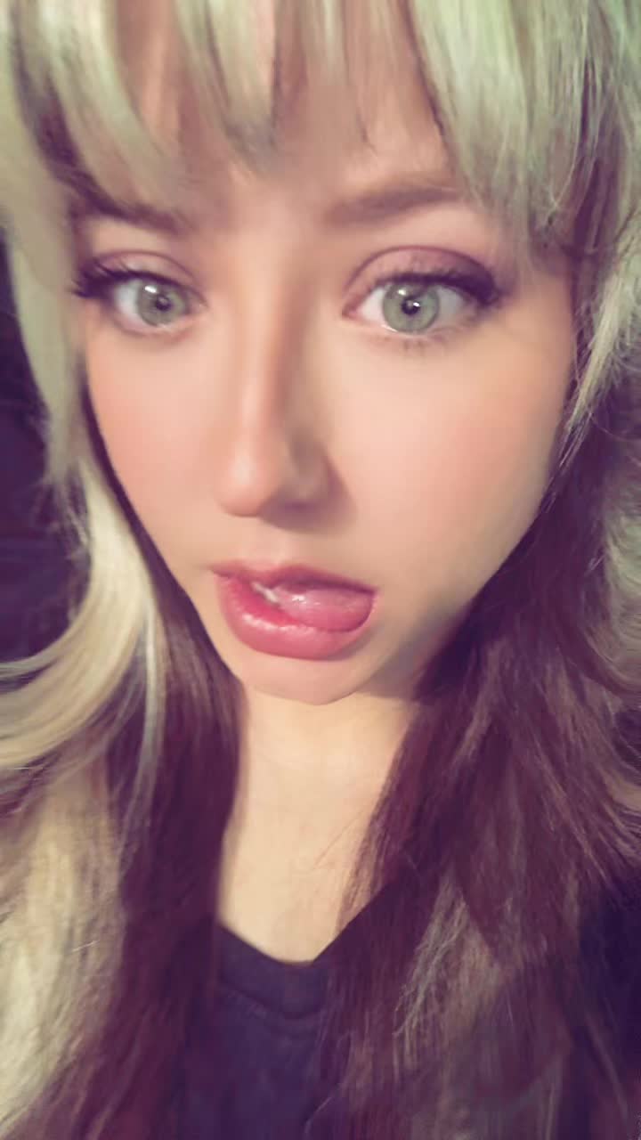 @Carlie⚡️