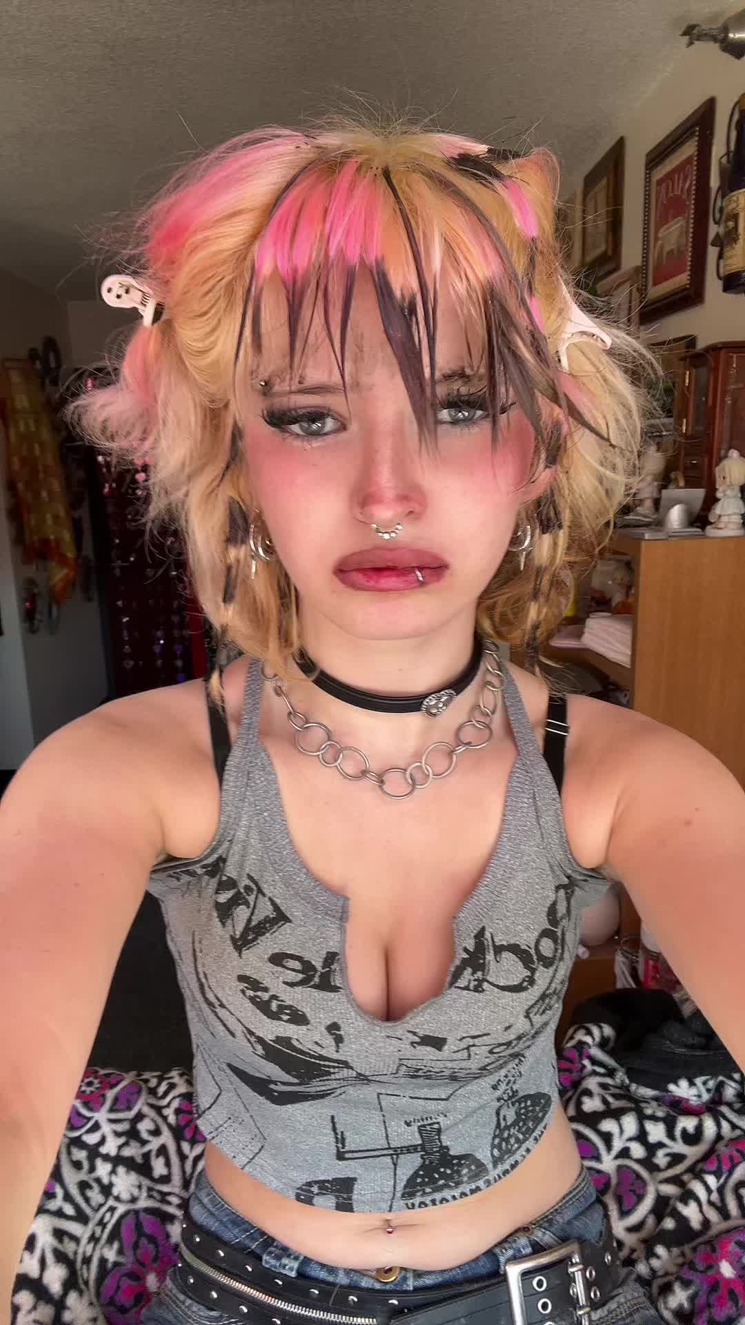 @vivi