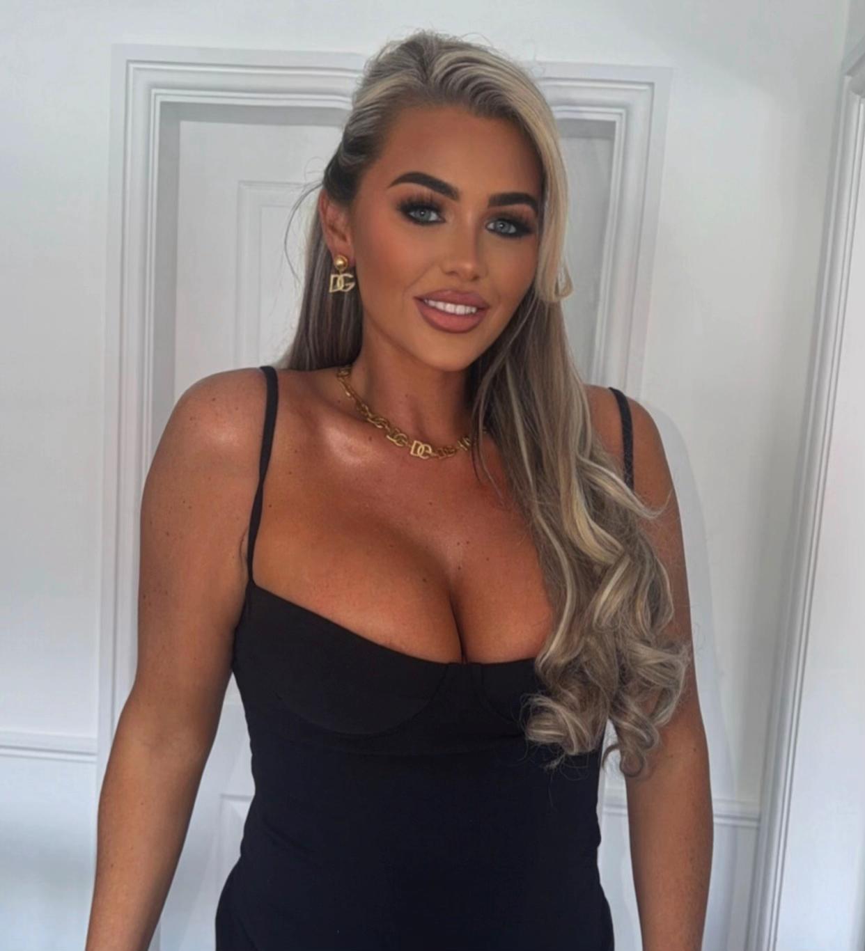 @Lilyrosexx
