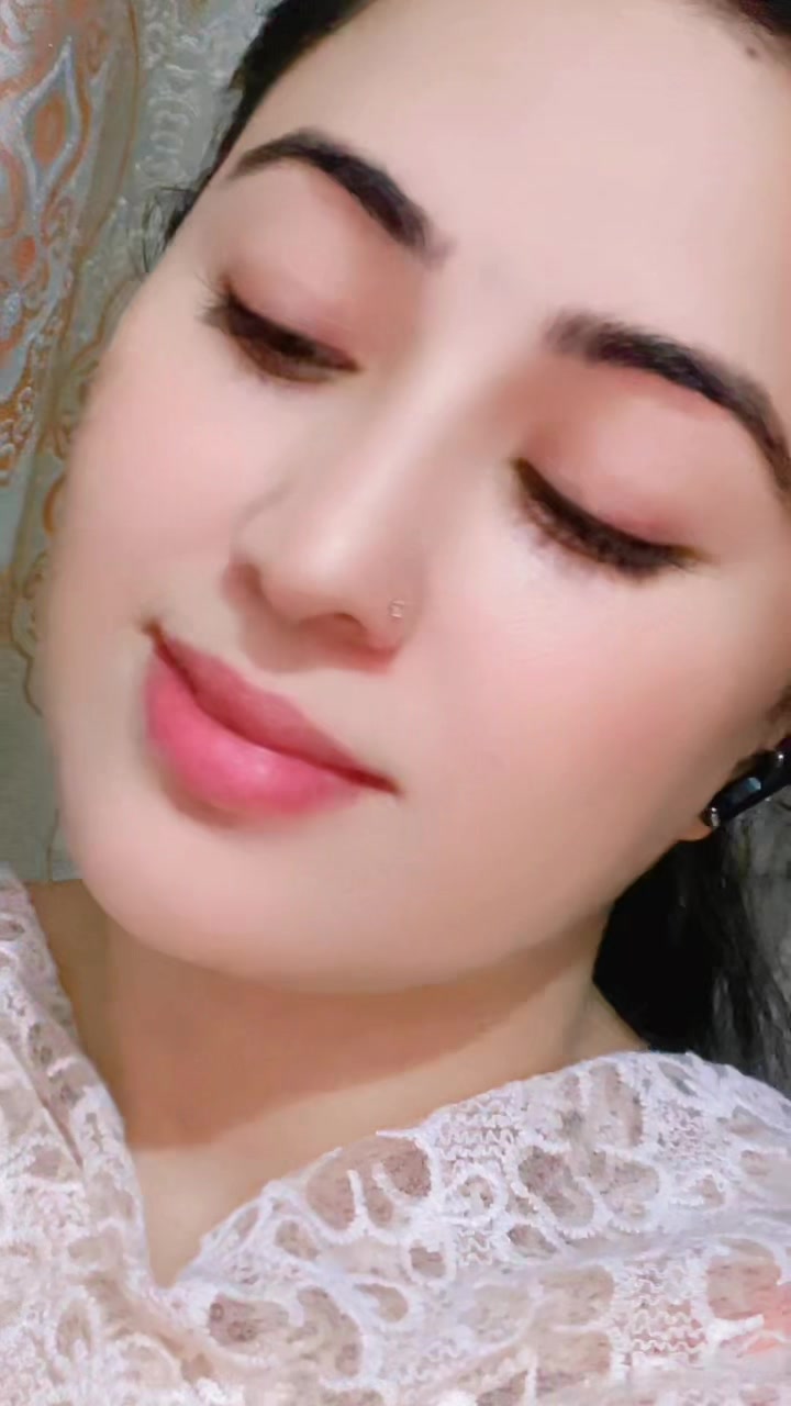 @Zarqa Khan
