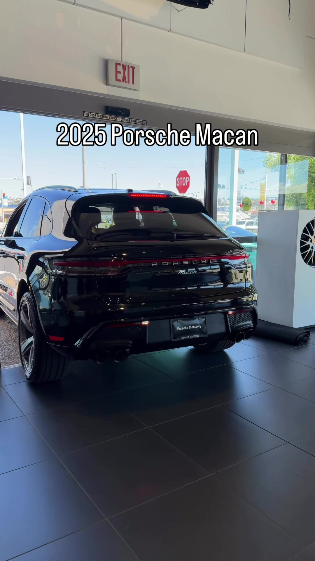 @KeanuAtPorsche
