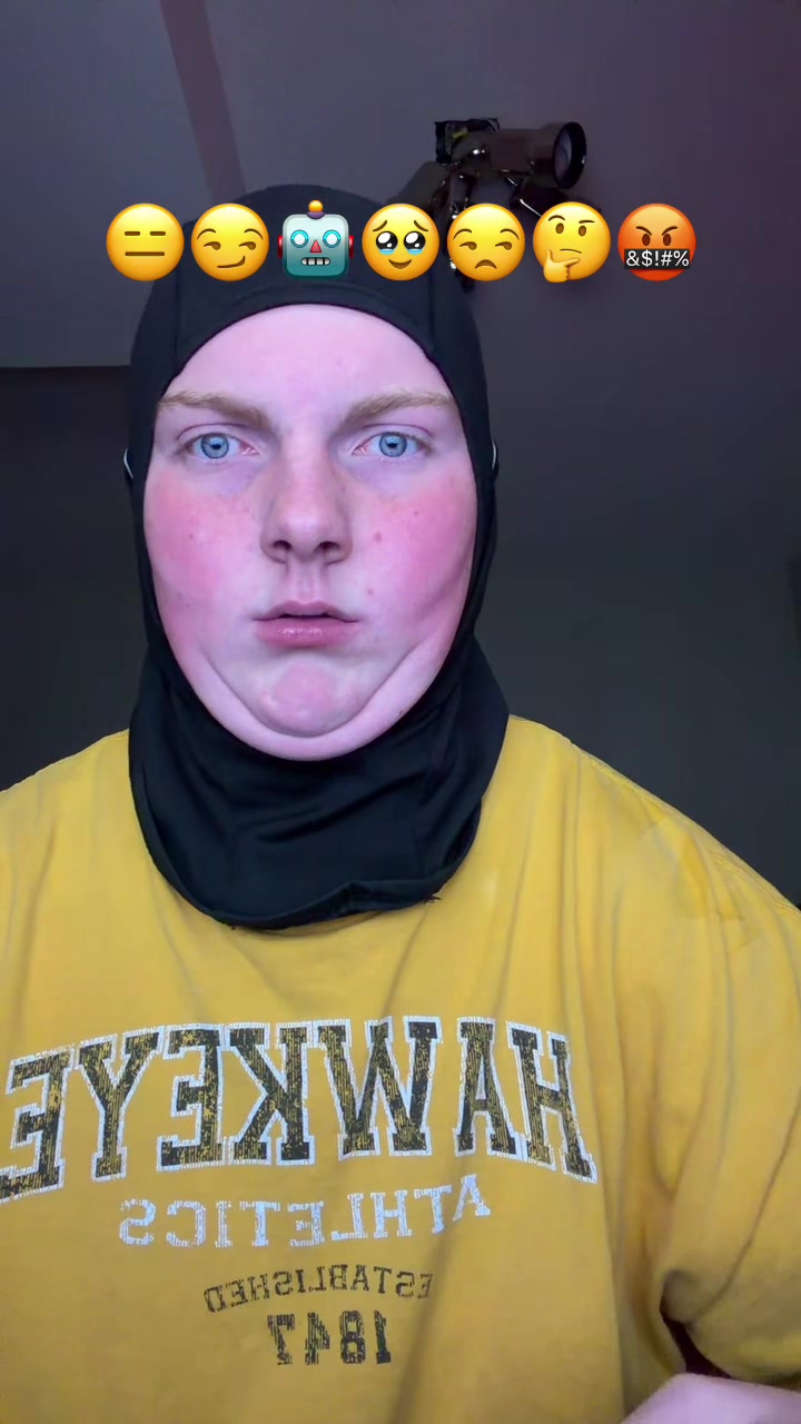 @FreakyAhCousin