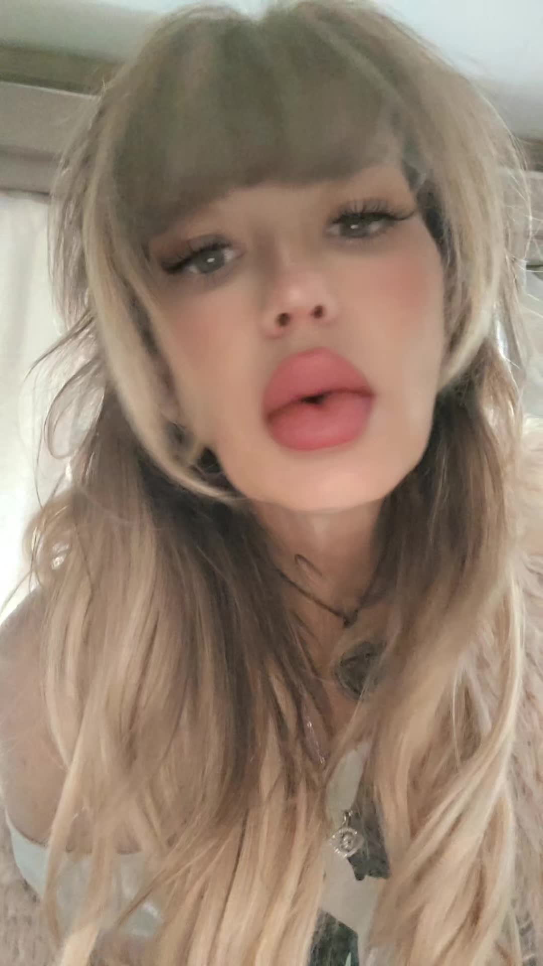 @Candy Clairmont ❌️