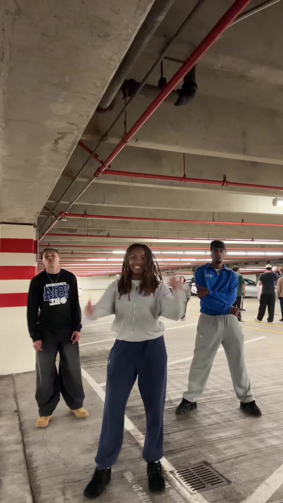 @nia